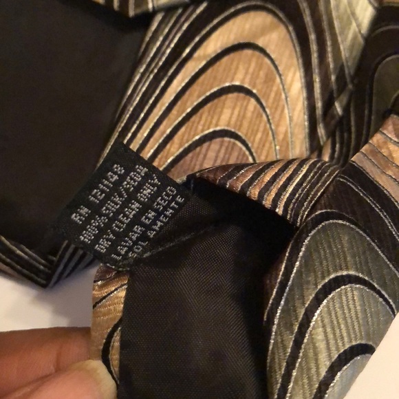 Arrow Men's 100% Silk Necktie - Picture 6 of 6